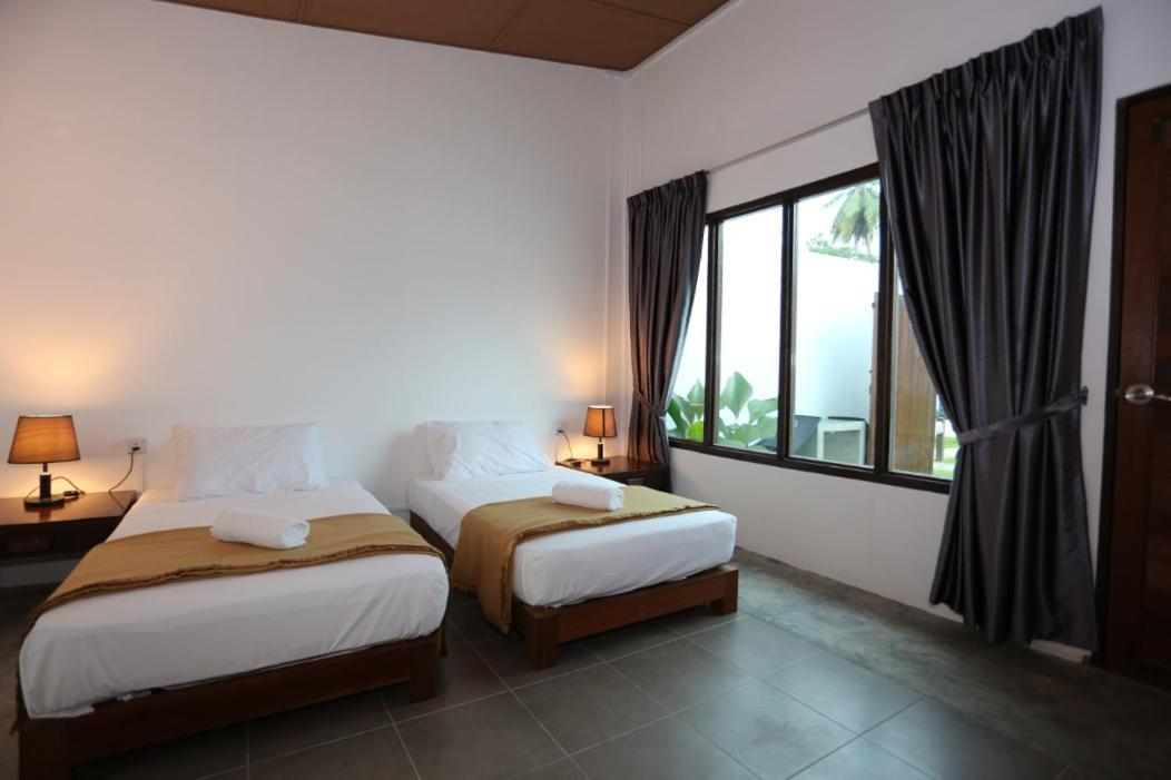 Rafflesia Resort Lundu Exterior foto